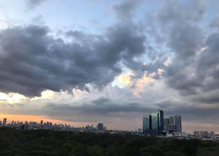 5 Minutes To Jazz Mall Studio-type Condo100mbps Apartment Manila